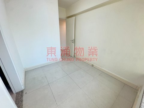 映灣園 第03期 第09座 極高層機場海景