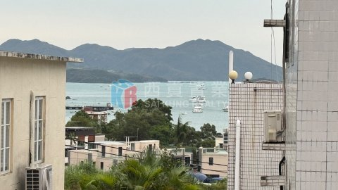 黃竹灣村