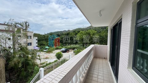 榕樹澳村