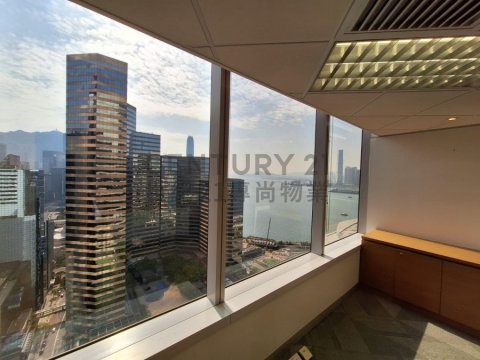 會展廣場 辦公大樓
