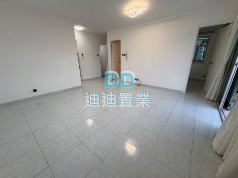 蠔涌村位置方便 車泊樓下