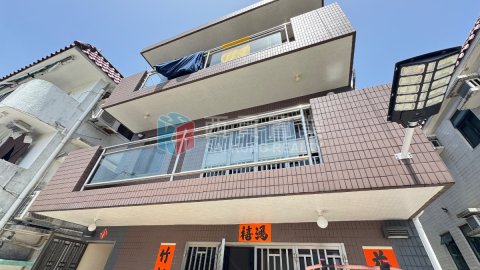 黃竹灣村