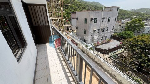 黃竹灣村