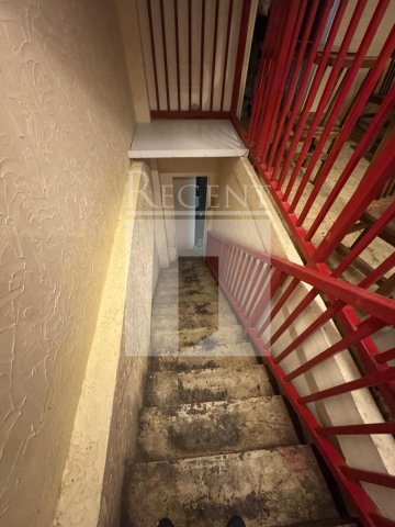 Hong Kong Property, Hong Kong Shop