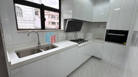 井欄樹村