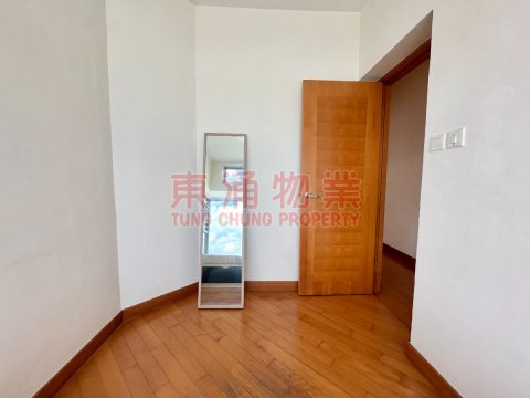 藍天海岸 第01期 第05座 半開放式廚房