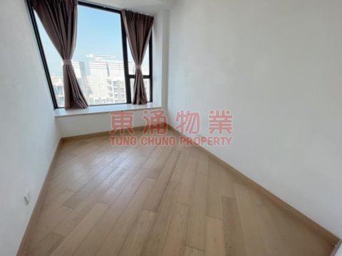 昇薈 第09座 三房套連工人房獨立廁