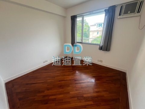 黃竹灣村寧靜舒適 可寵物 車泊樓下