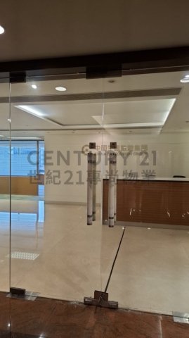 會展廣場 辦公大樓