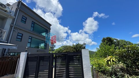 菠蘿輋 西貢半山