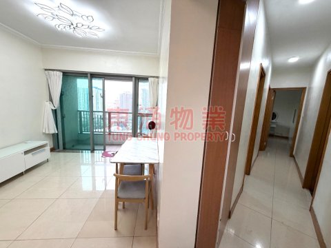 蓝天海岸 第03期 A座 影岸红