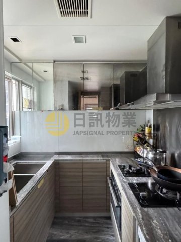 海之戀 愛炫美 第03C座 海之戀 愛炫美 第03C座