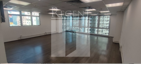 135 BONHAM STRAND TRADE CTR (文咸東街135商業中心) 