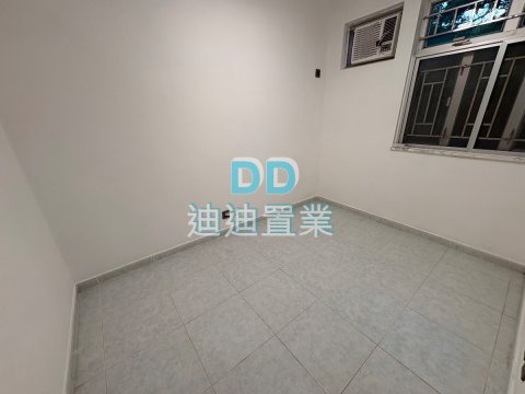 蠔涌村位置方便 車泊樓下