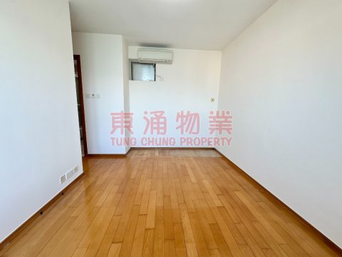 海堤灣畔 第02座 高層機場海景四房
