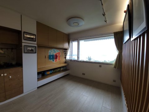 對面海萬宜漁村 