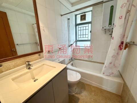 東堤灣畔 第03座 三房套連工人房獨立廁