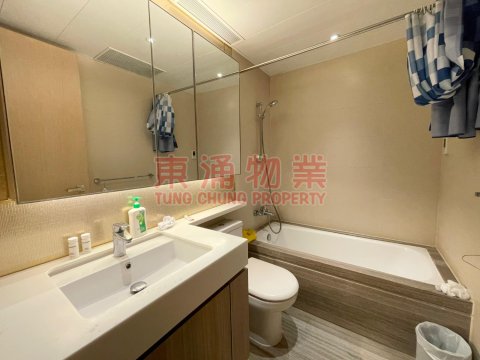 昇薈 第09座 三房套連工人房獨立廁