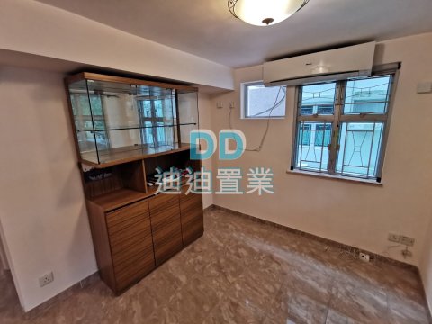 田下灣村 位置方便 步行幾分鐘到巴士站