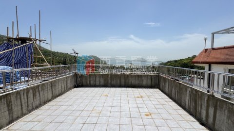 黃竹灣村