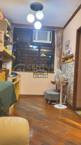 黃大仙下村 第15座 龍康樓