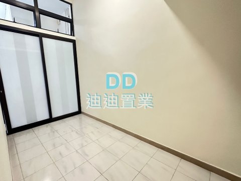 西貢市中心 萬宜街  生活配套齊全