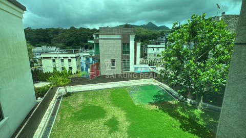 黃竹灣村
