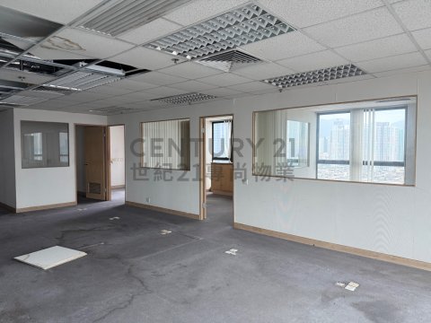 新利華中心 新利華中心