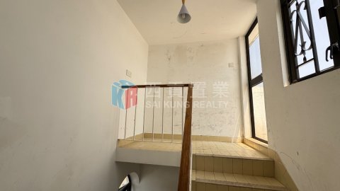 菠蘿輋