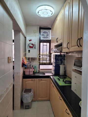 TIN MA COURT BLK E (HOS)