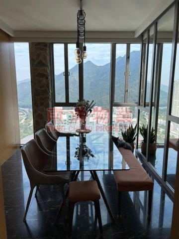 TUNG CHUNG CRESCEN.. TUNG CHUNG CRESCEN..