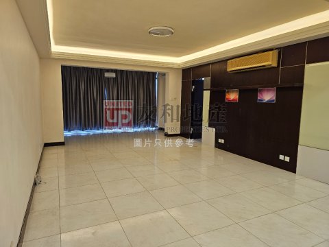 HILLSEA COURT