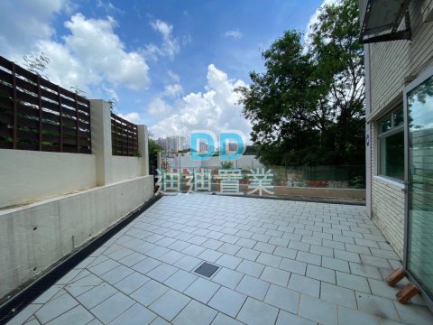 西沙路村屋+2600呎入契花園