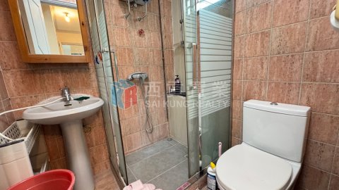 西徑村