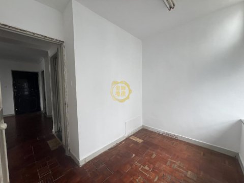 TAI HING GDNS PH 01 BLK 01
