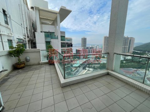 東堤灣畔 第02座 尊.. 東堤灣畔 第02座 尊..