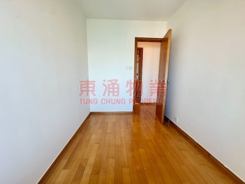 海堤灣畔 第02座 高層機場海景四房