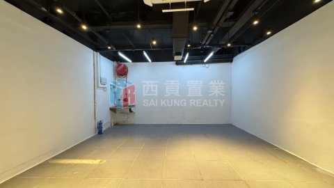 西貢苑 商場