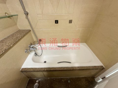 映灣園 第01期 第02座 三房套連貯部入傢俬