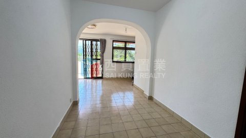 對面海新村