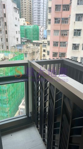 傲華