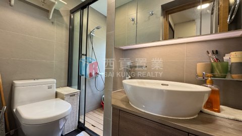 對面海萬宜漁村 