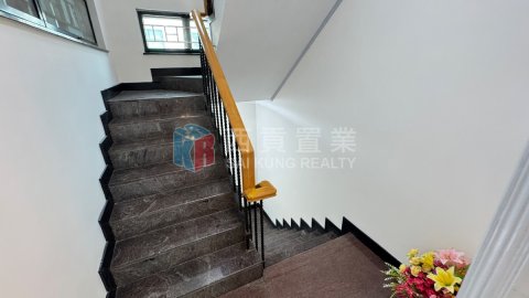 西徑村