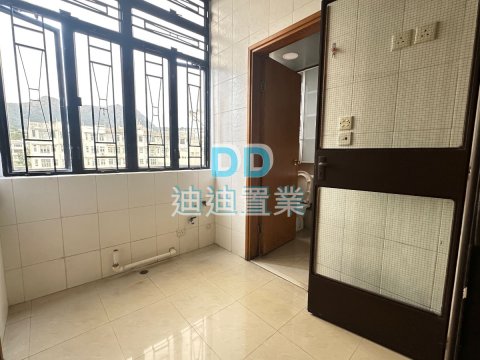 西貢市中心 萬宜街  生活配套齊全