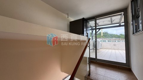 菠蘿輋