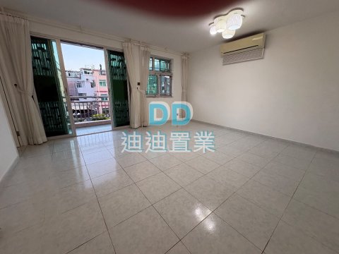 蠔涌村位置方便 車泊樓下