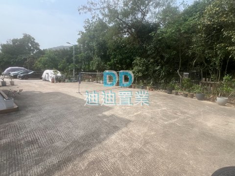 瓦瑤頭大花園 車泊樓下 