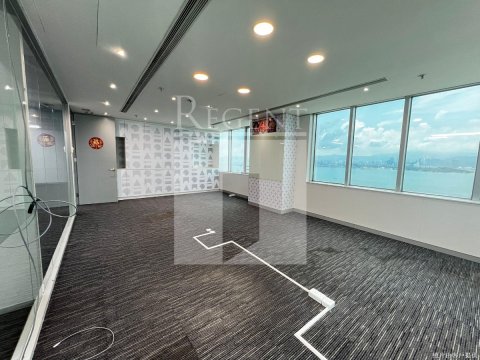 118 CONNAUGHT RD W (118干诺道西) 