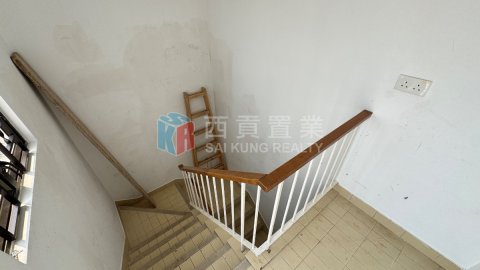 菠蘿輋