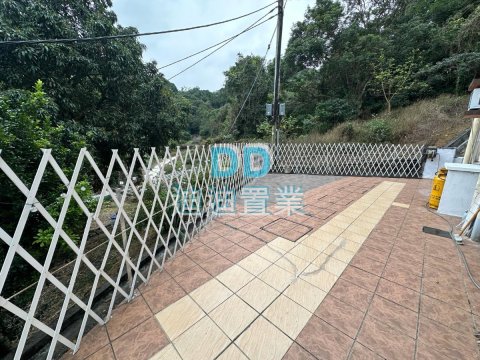 窩美村 出入交通方便